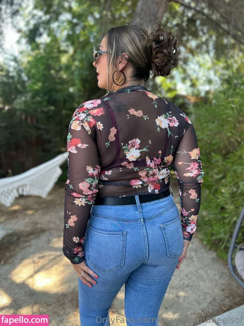 marriedandheelsof Onlyfans Photo Gallery 