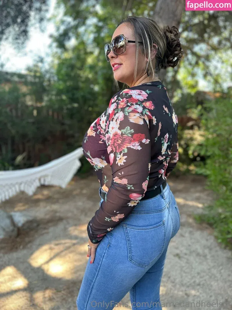 marriedandheelsof Onlyfans Photo Gallery 