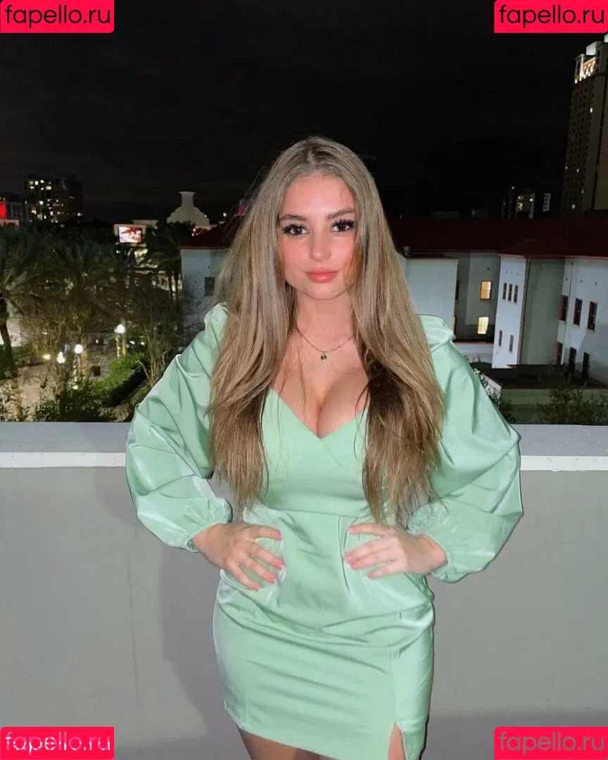 Katelin Milani Onlyfans Photo Gallery 