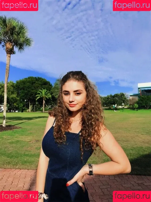 Katelin Milani Onlyfans Photo Gallery 