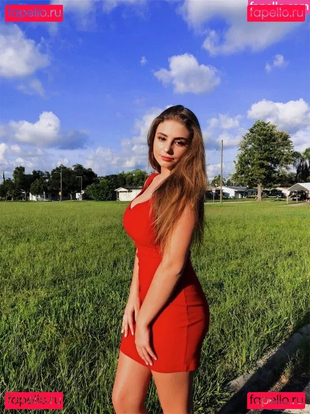 Katelin Milani Onlyfans Photo Gallery 