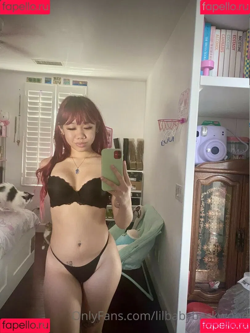 lilbabybackwood Onlyfans Photo Gallery 