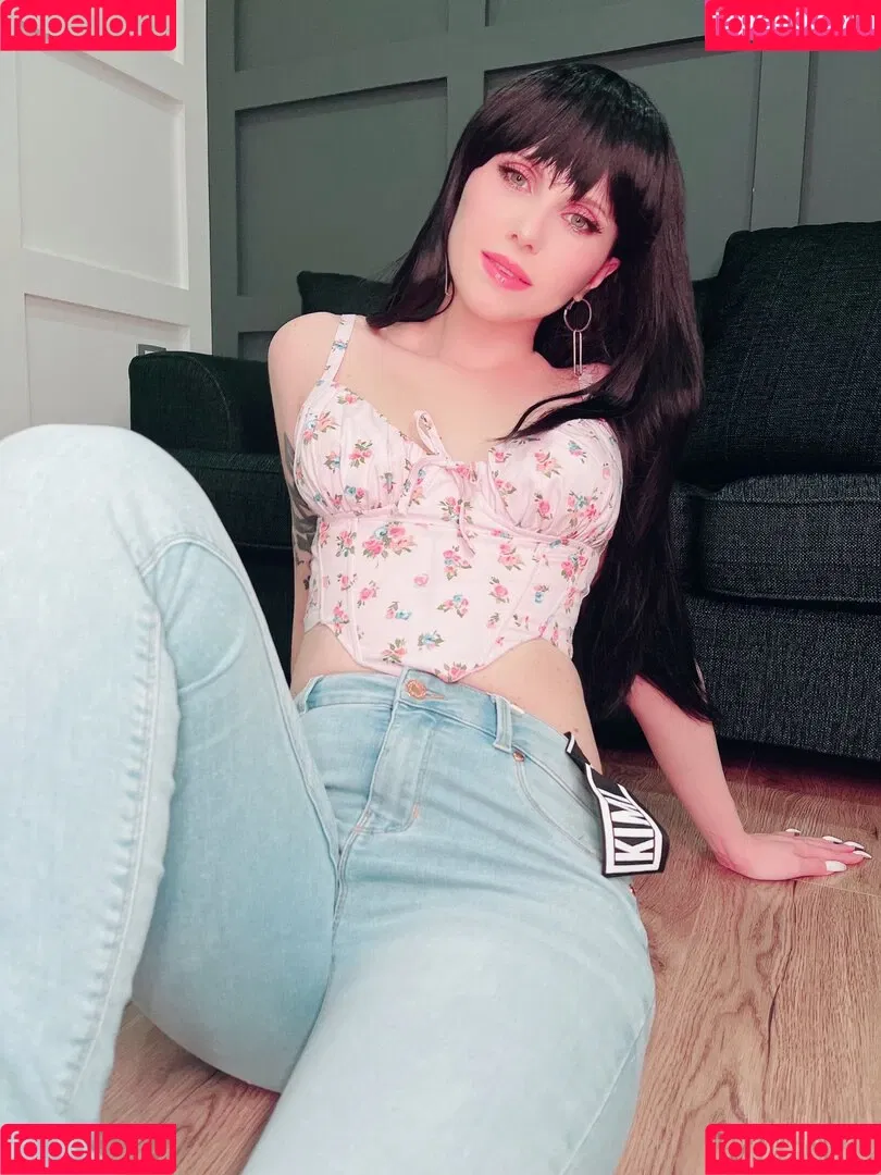 Peppy_Cos Onlyfans Photo Gallery 