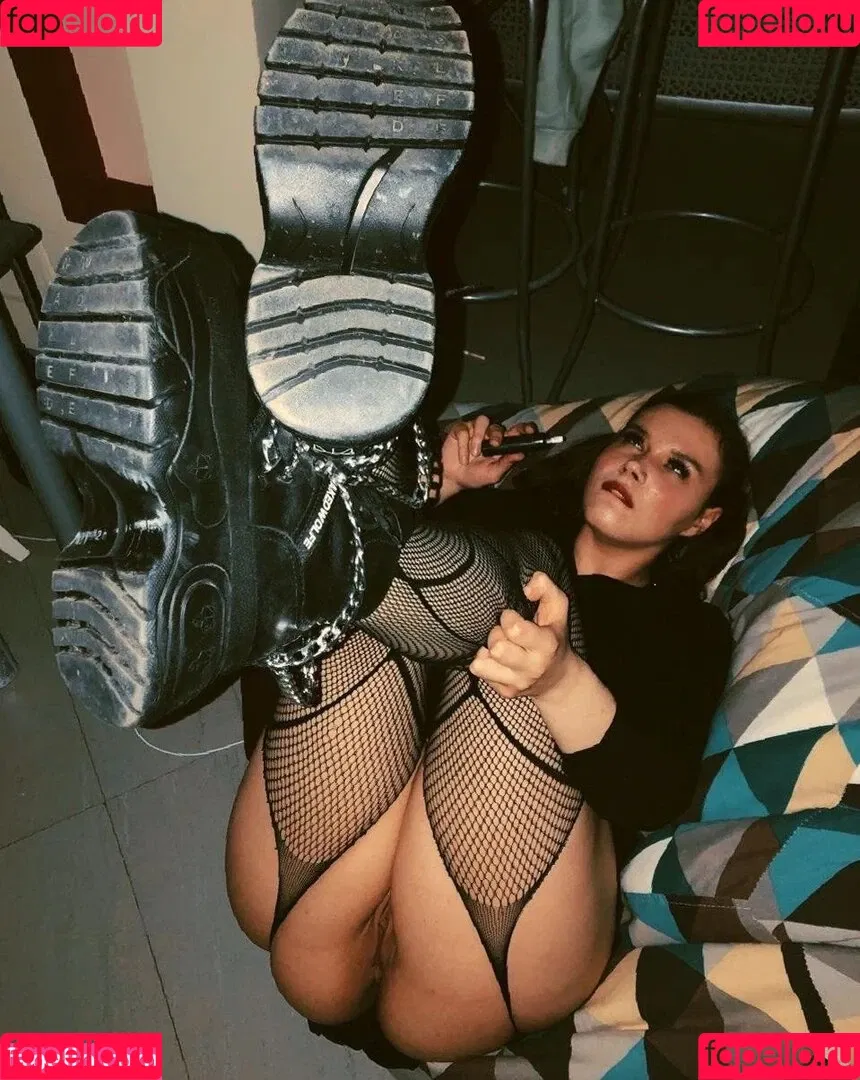 alice_wood Onlyfans Photo Gallery 