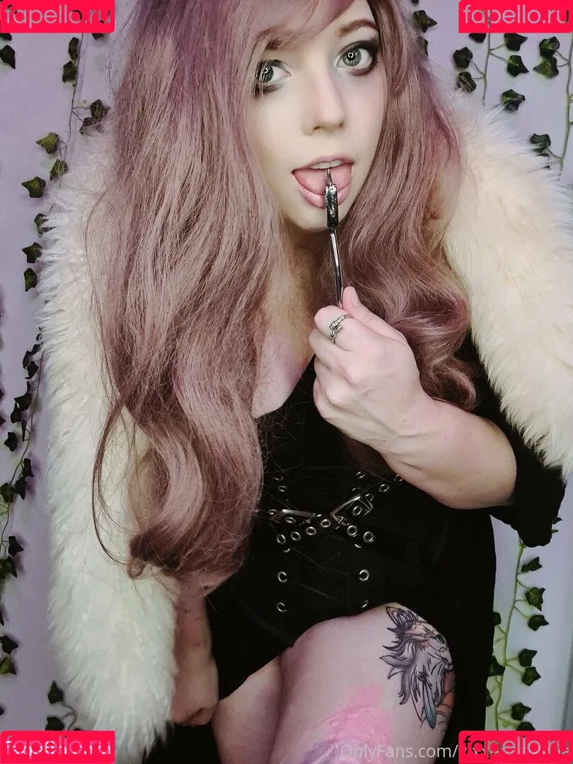 vixxenvalkyrie Onlyfans Photo Gallery 