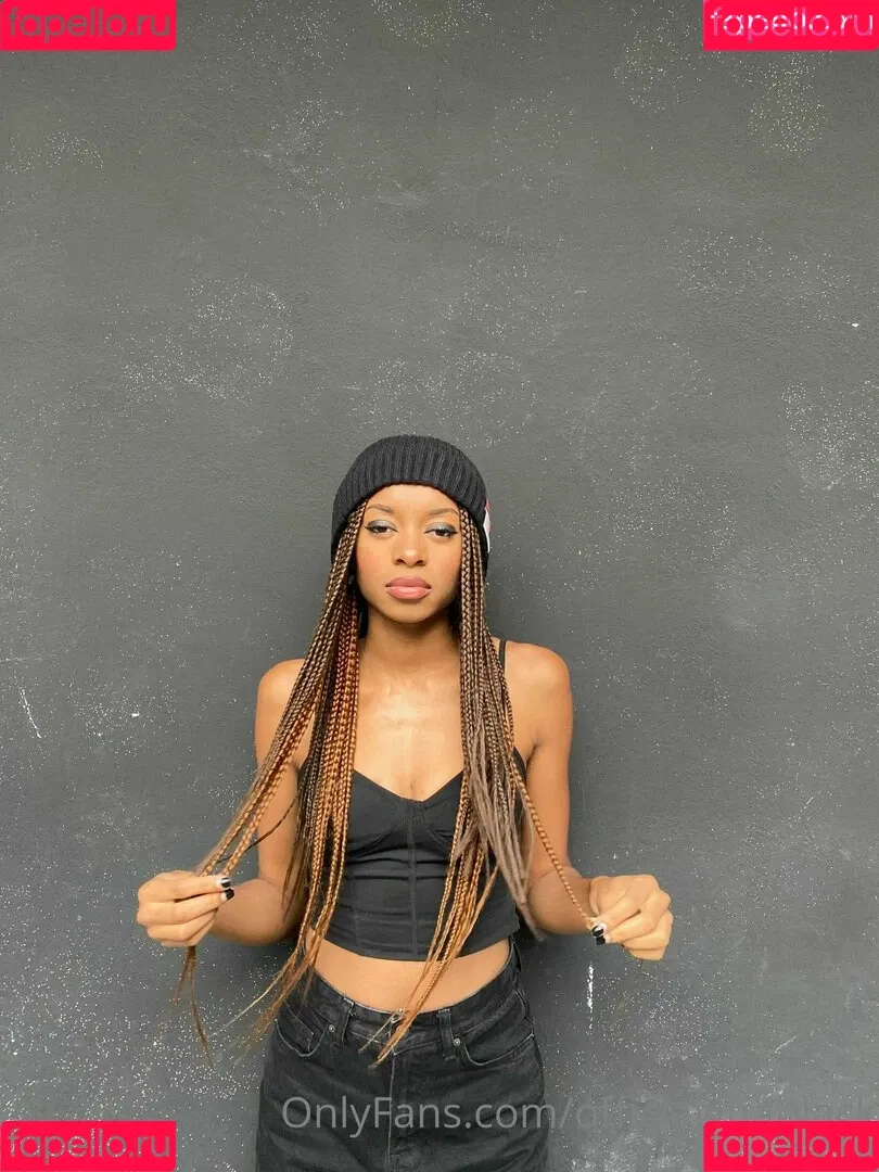 officiallinablack Onlyfans Photo Gallery 