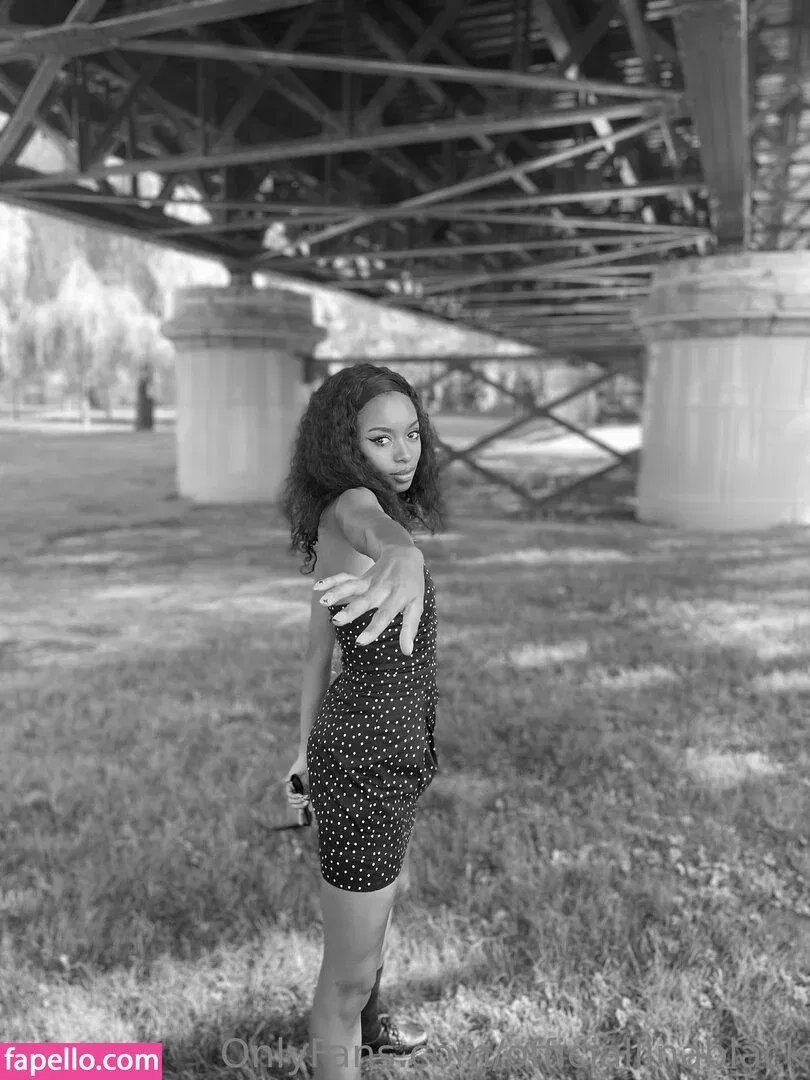 officiallinablack Onlyfans Photo Gallery 