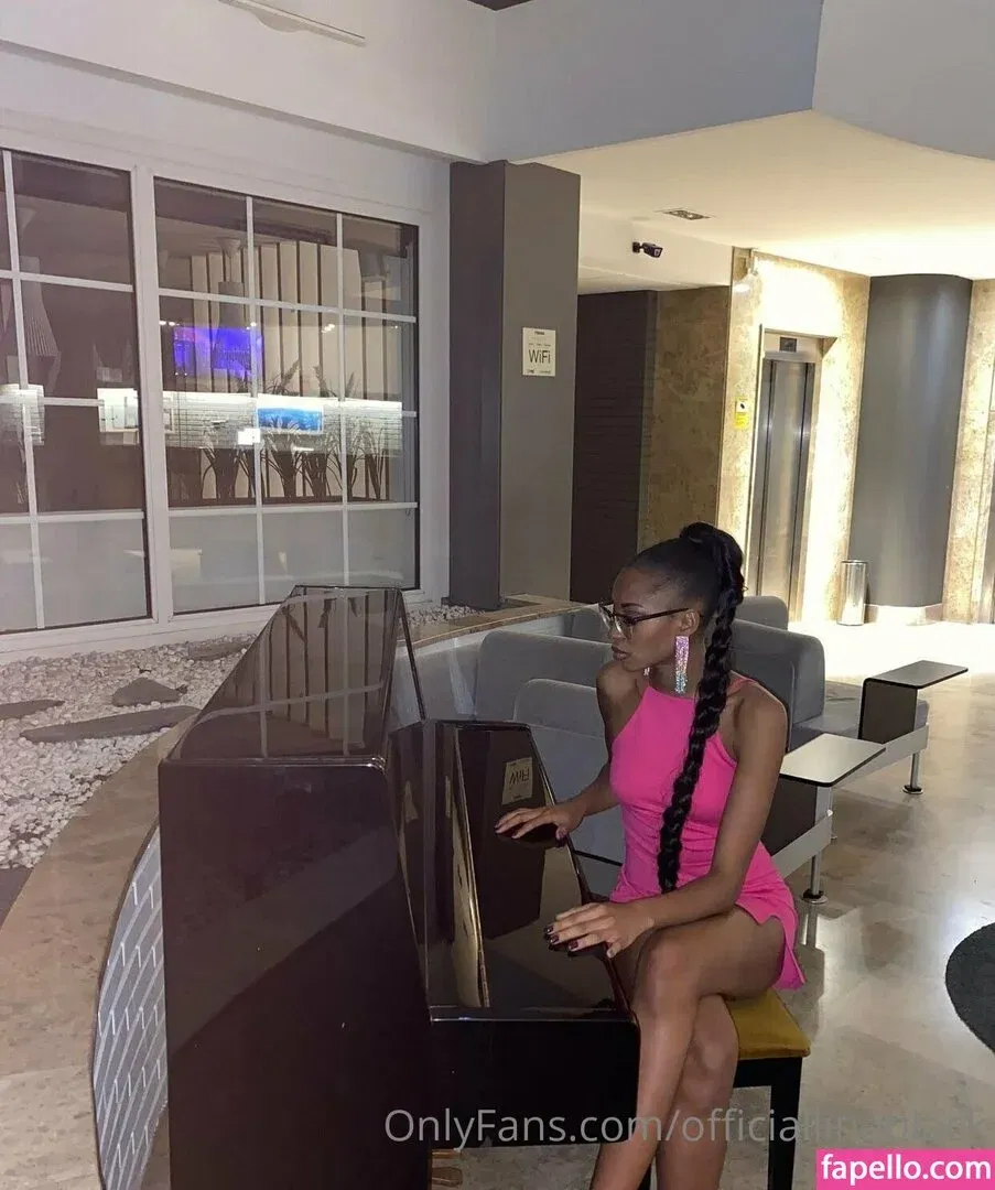 officiallinablack Onlyfans Photo Gallery 