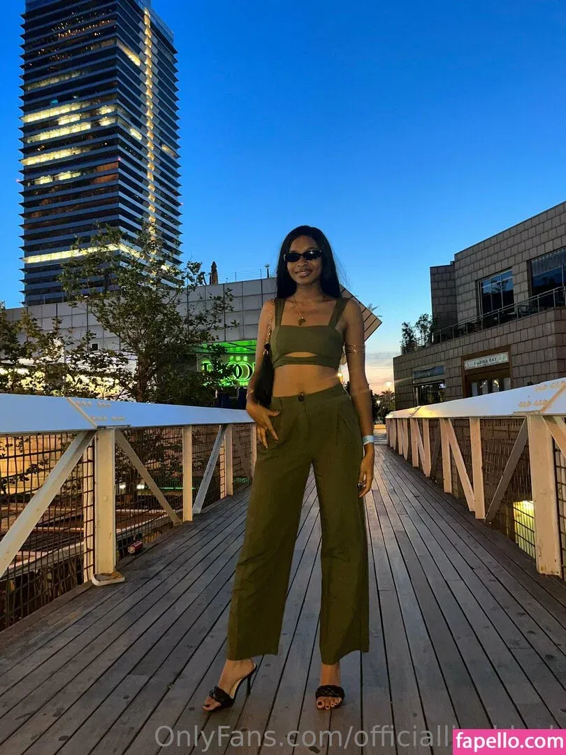 officiallinablack Onlyfans Photo Gallery 