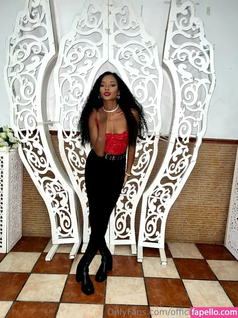 officiallinablack Onlyfans Photo Gallery 