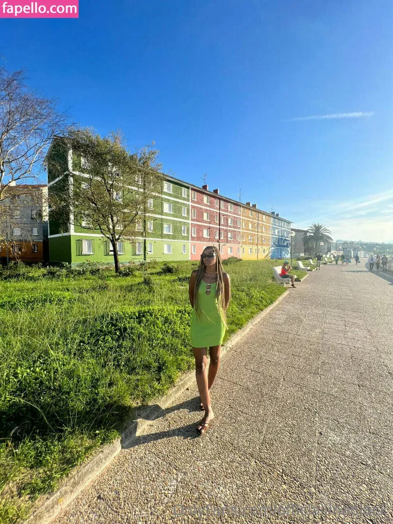 officiallinablack Onlyfans Photo Gallery 