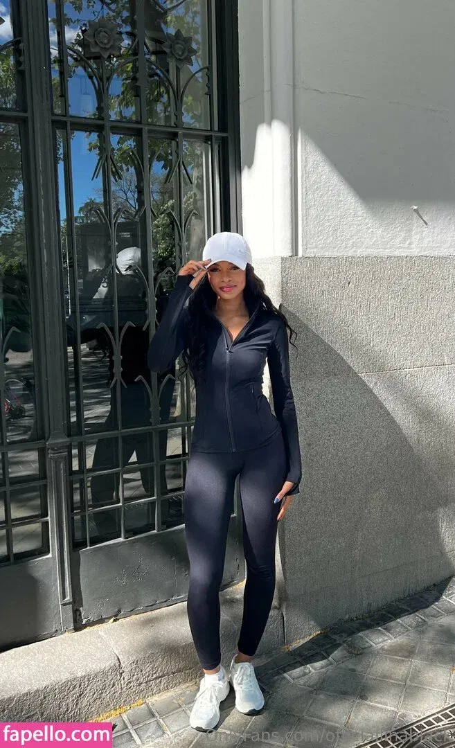 officiallinablack Onlyfans Photo Gallery 