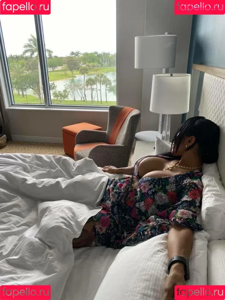 Odalys Borrero Onlyfans Photo Gallery 