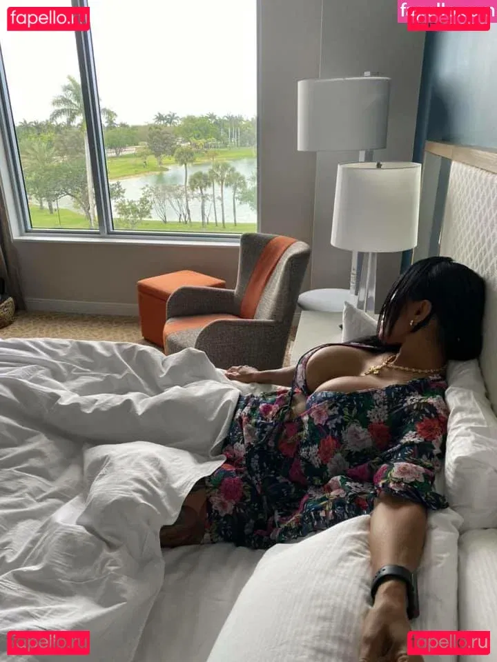 Odalys Borrero Onlyfans Photo Gallery 