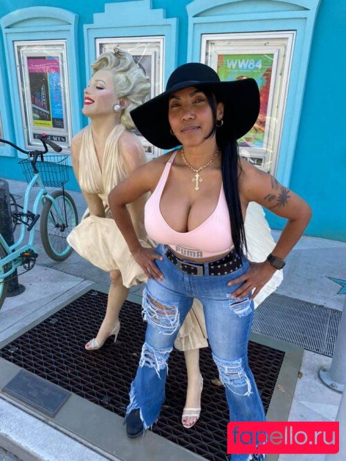 Odalys Borrero Onlyfans Photo Gallery 