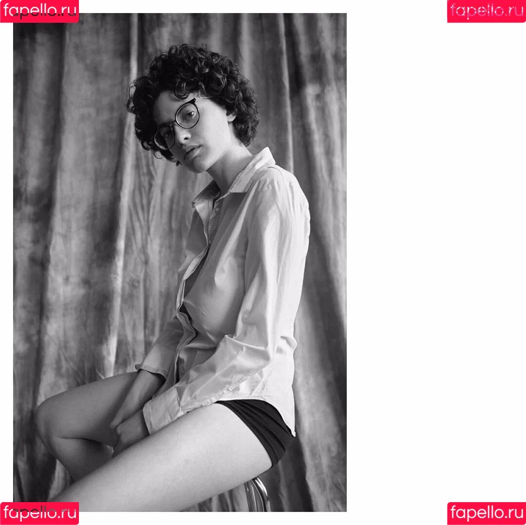 Anna Pittureri Onlyfans Photo Gallery 