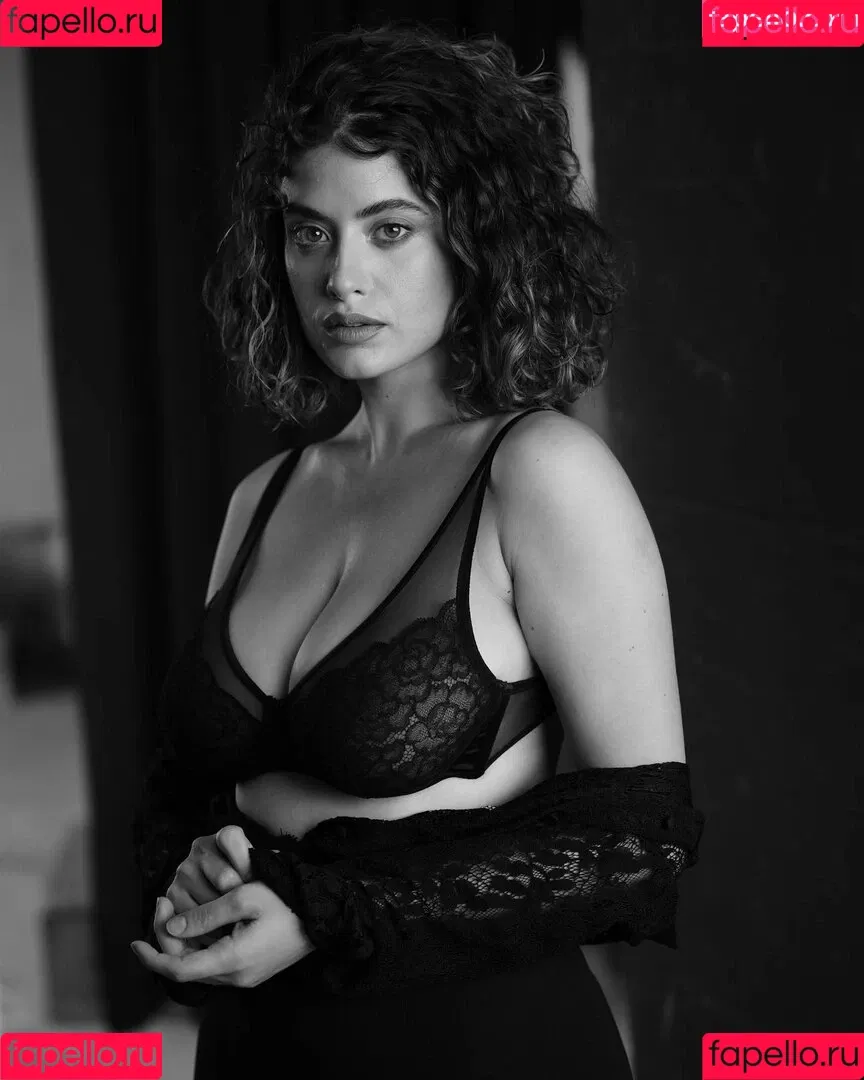 Anna Pittureri Onlyfans Photo Gallery 