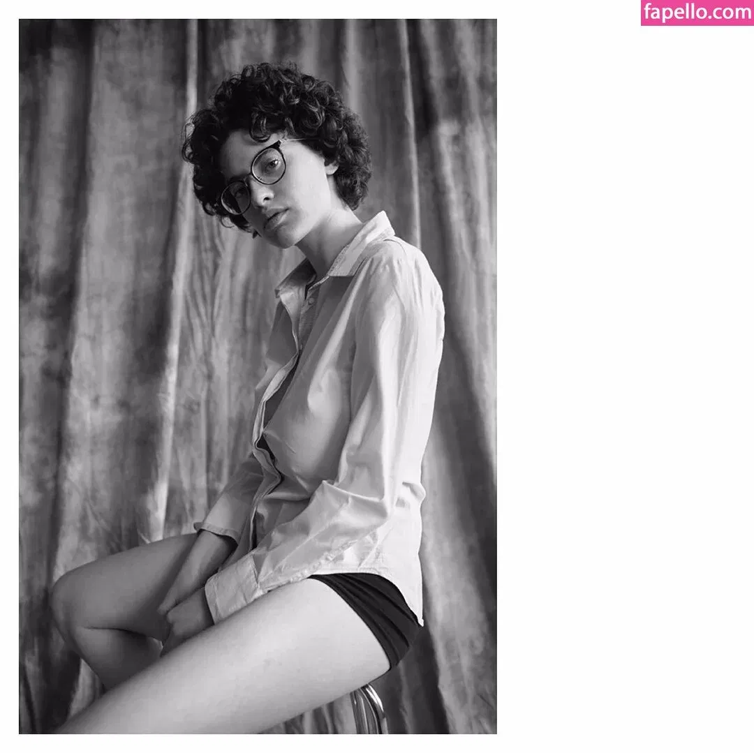 Anna Pittureri Onlyfans Photo Gallery 