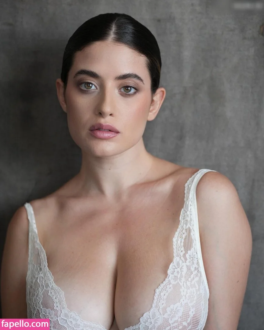 Anna Pittureri Onlyfans Photo Gallery 