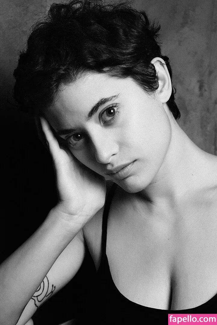 Anna Pittureri Onlyfans Photo Gallery 