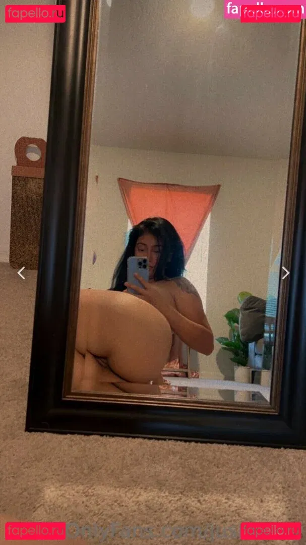 justlovely Onlyfans Photo Gallery 