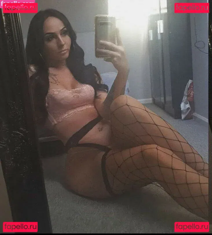 camie.marie Onlyfans Photo Gallery 