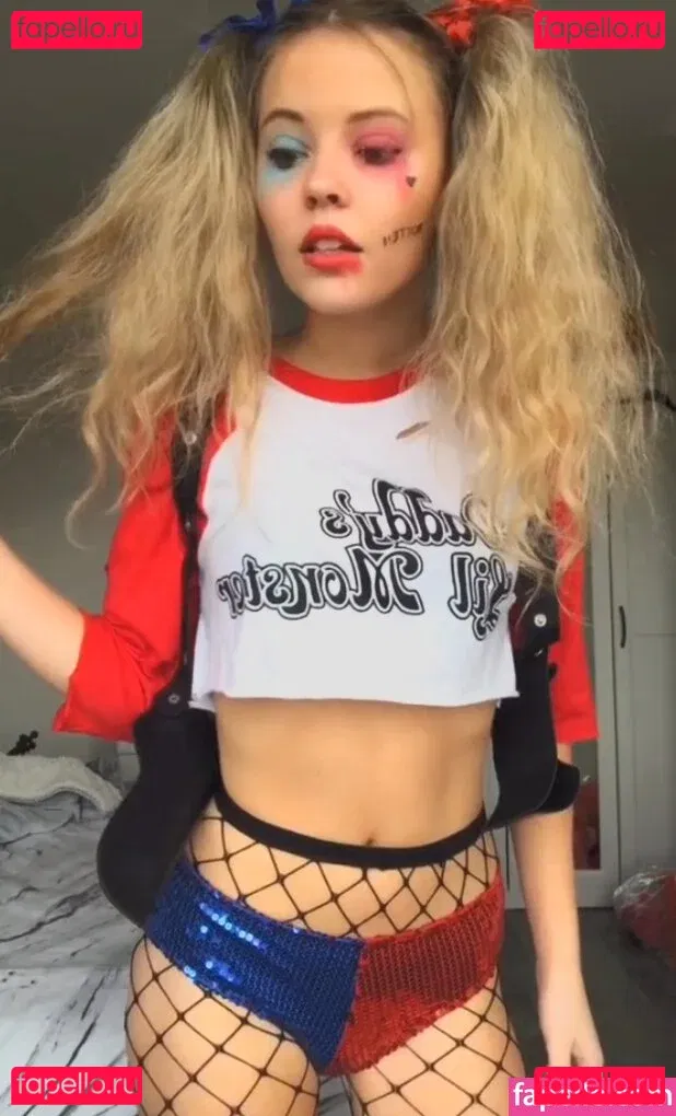 Helloitsamie Onlyfans Photo Gallery 