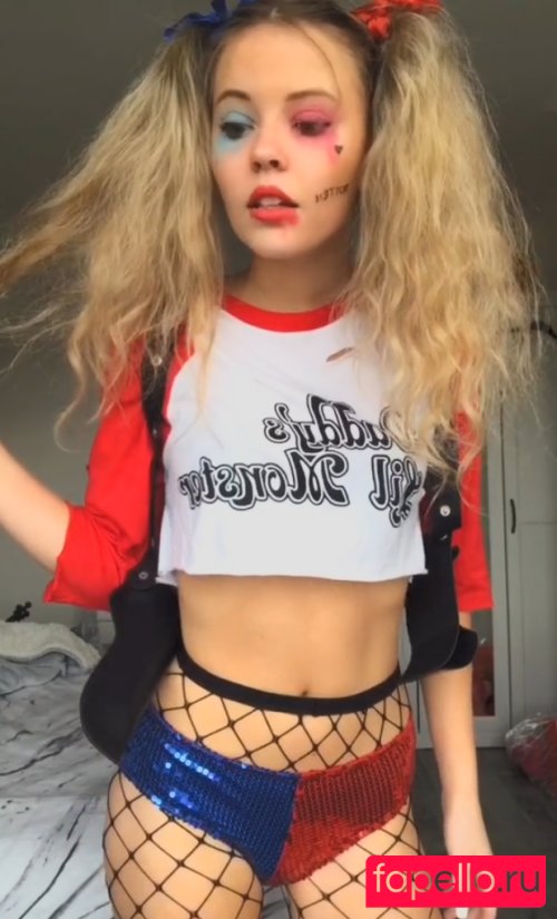 Helloitsamie Nude Onlyfans Photo 27