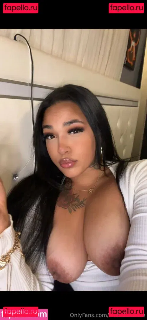 rechellemarie Onlyfans Photo Gallery 