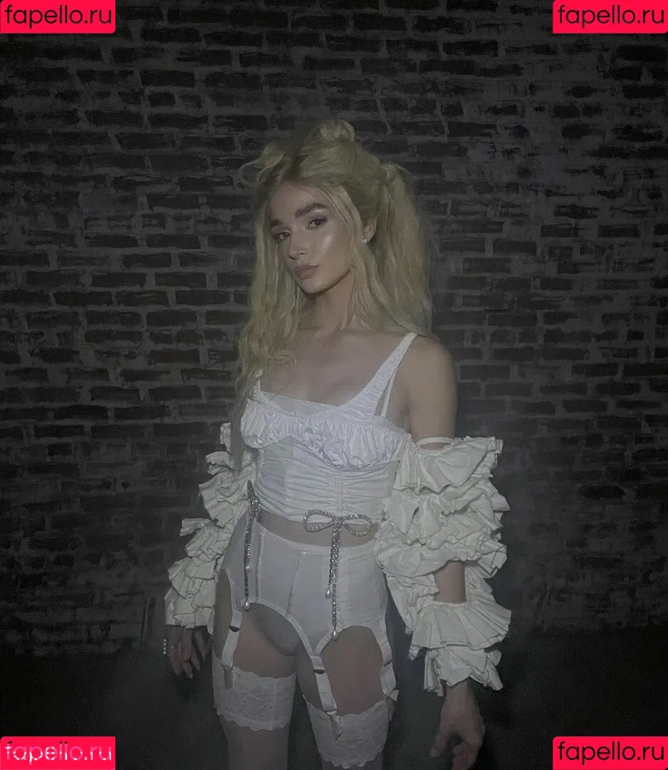 Poppy Onlyfans Photo Gallery 