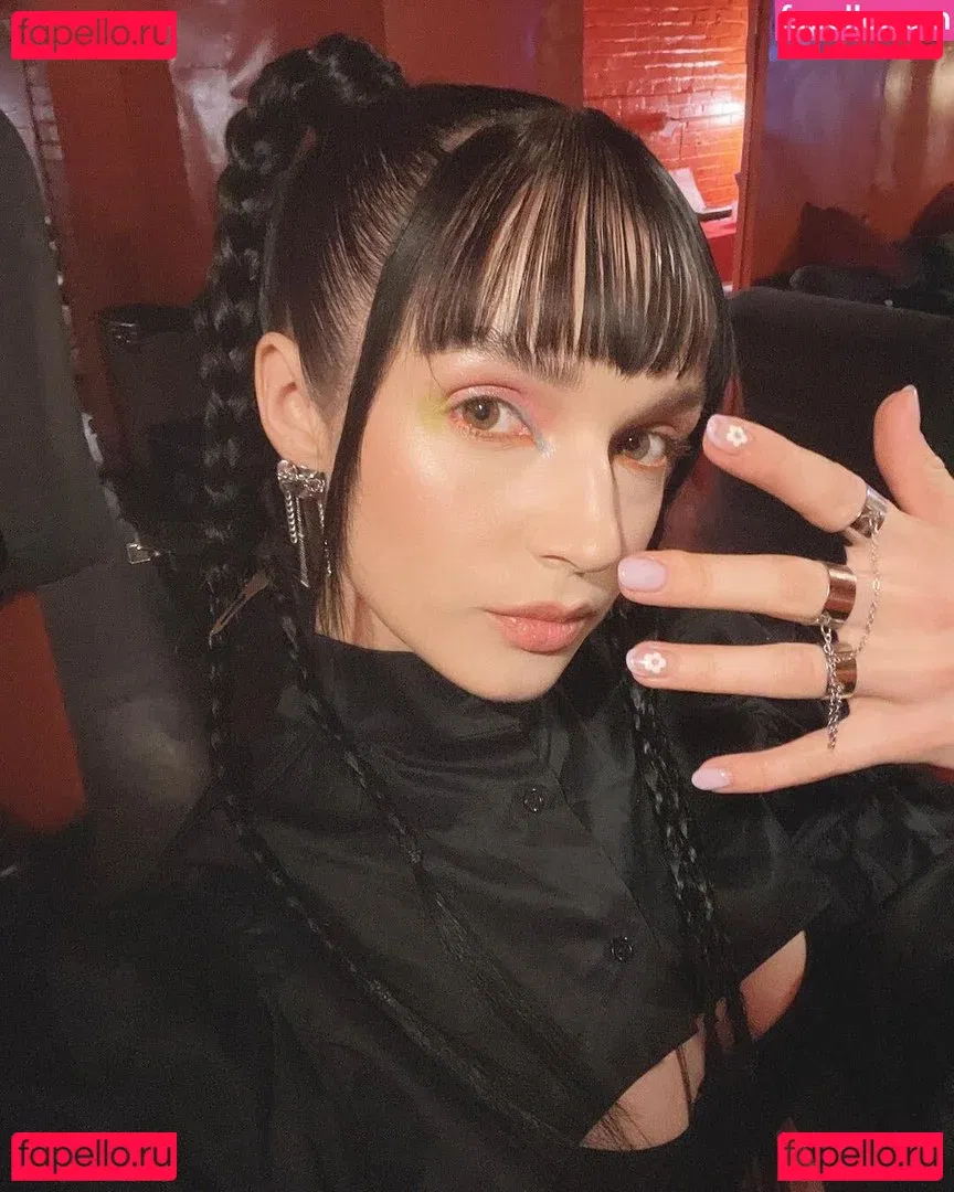 Poppy Onlyfans Photo Gallery 