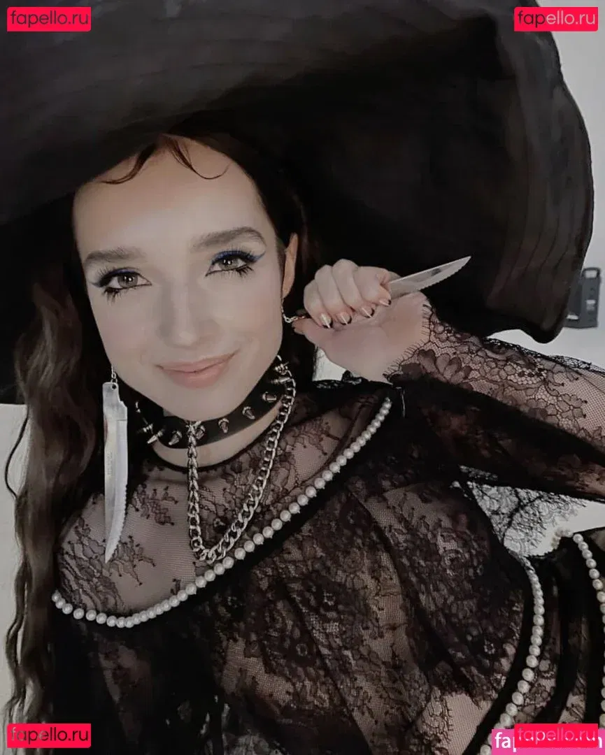 Poppy Onlyfans Photo Gallery 