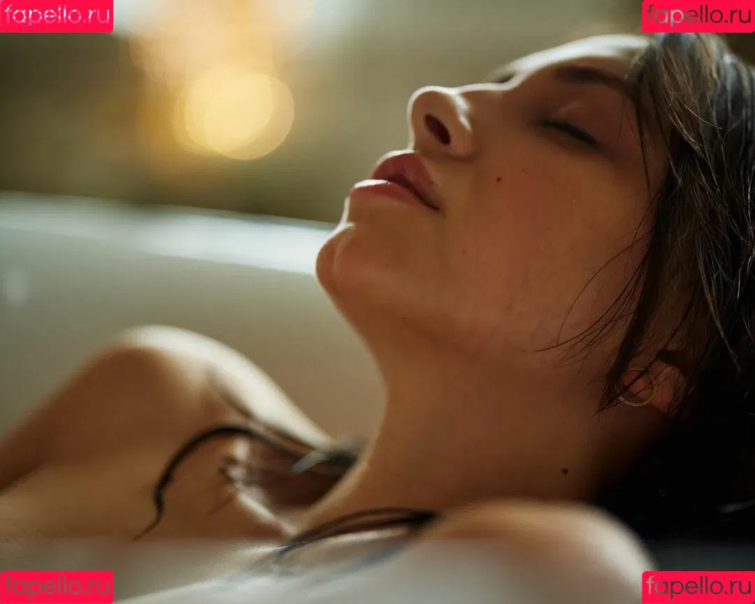 Olivia Linz Onlyfans Photo Gallery 