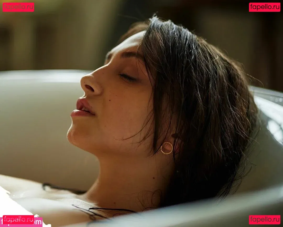 Olivia Linz Onlyfans Photo Gallery 