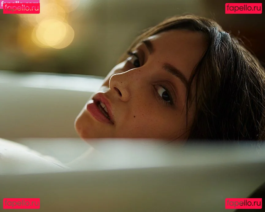 Olivia Linz Onlyfans Photo Gallery 