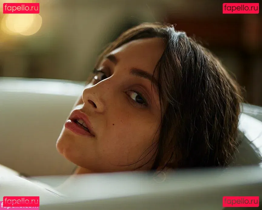 Olivia Linz Onlyfans Photo Gallery 