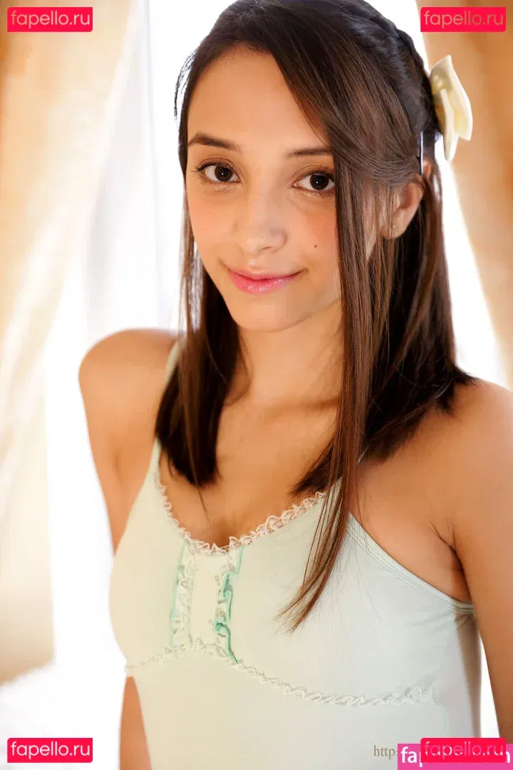 Olivia Linz Onlyfans Photo Gallery 