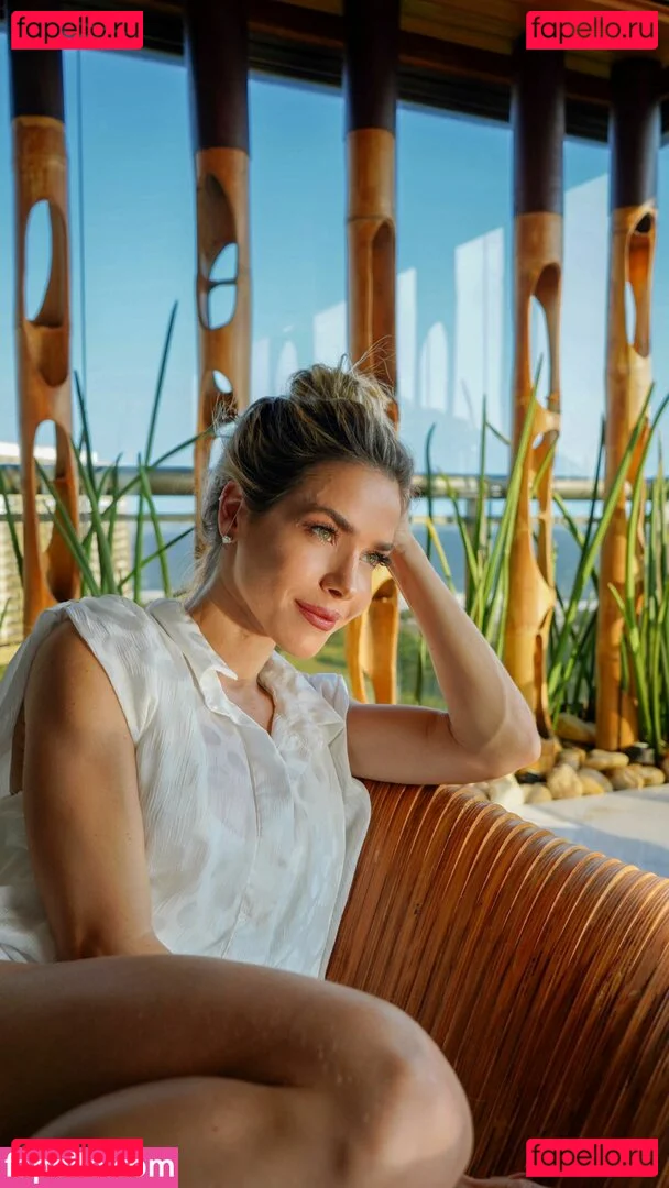 Monique Alfradique Onlyfans Photo Gallery 