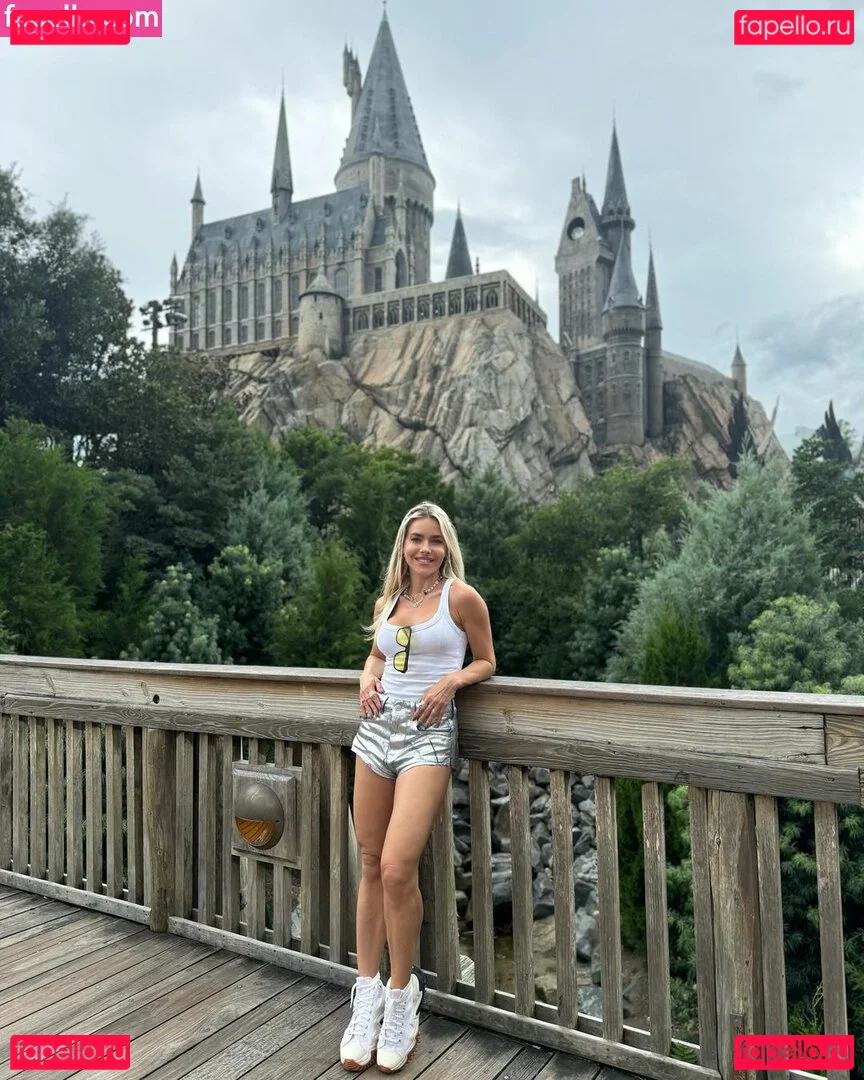 Monique Alfradique Onlyfans Photo Gallery 