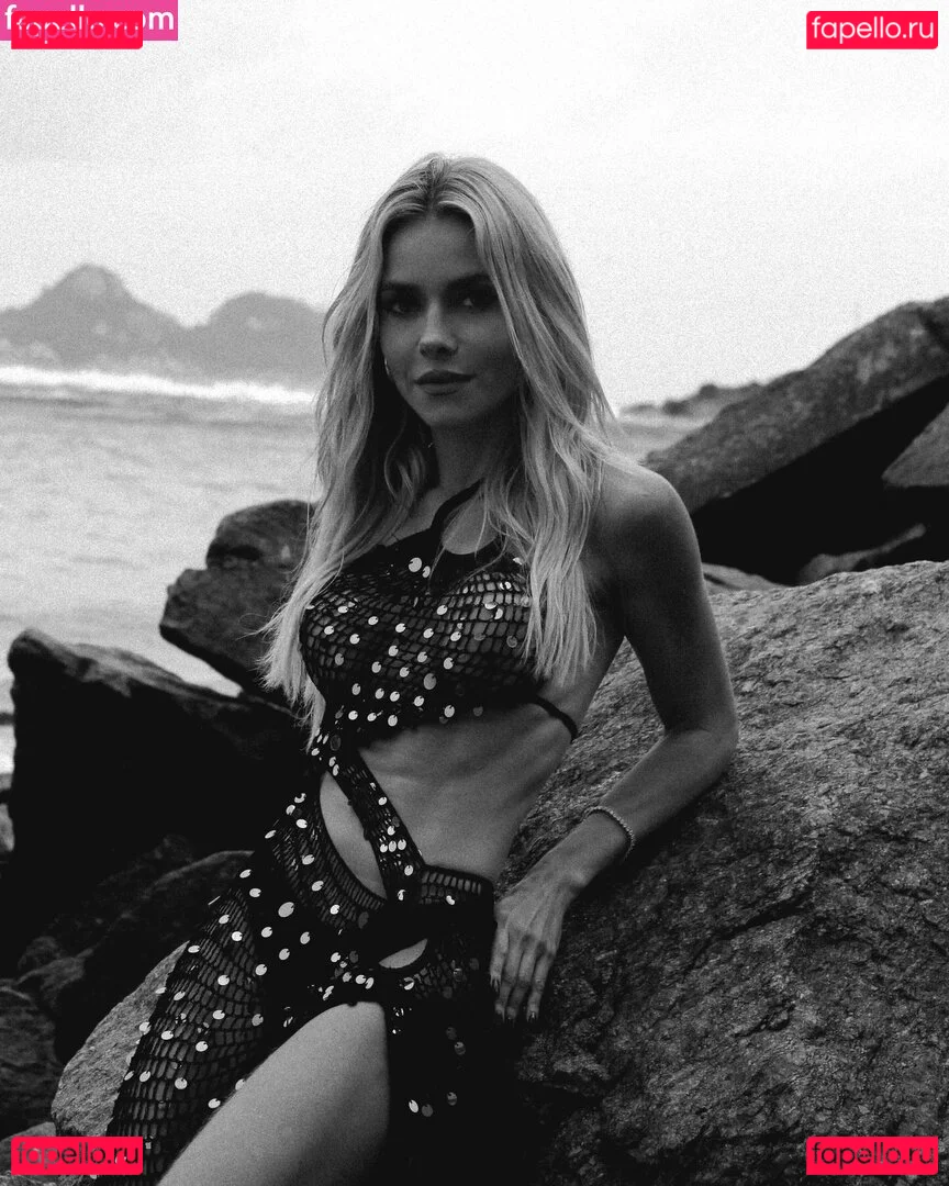 Monique Alfradique Onlyfans Photo Gallery 