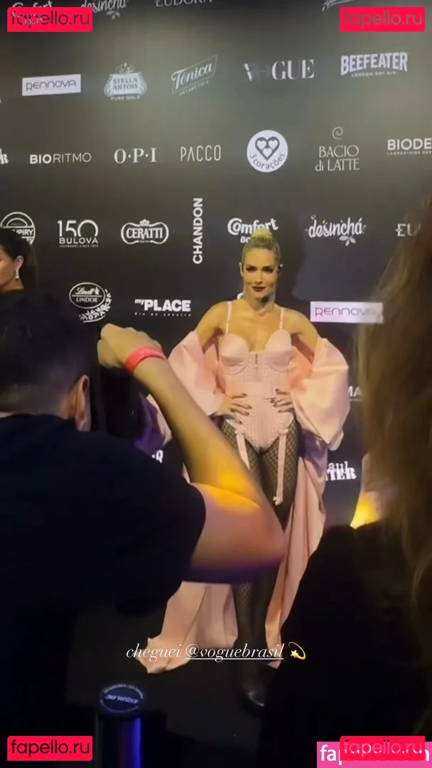 Monique Alfradique Onlyfans Photo Gallery 