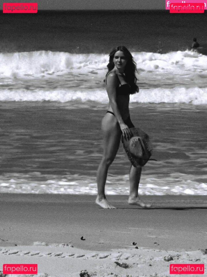 Monique Alfradique Onlyfans Photo Gallery 