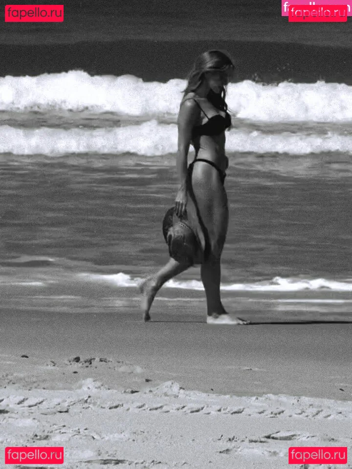 Monique Alfradique Onlyfans Photo Gallery 