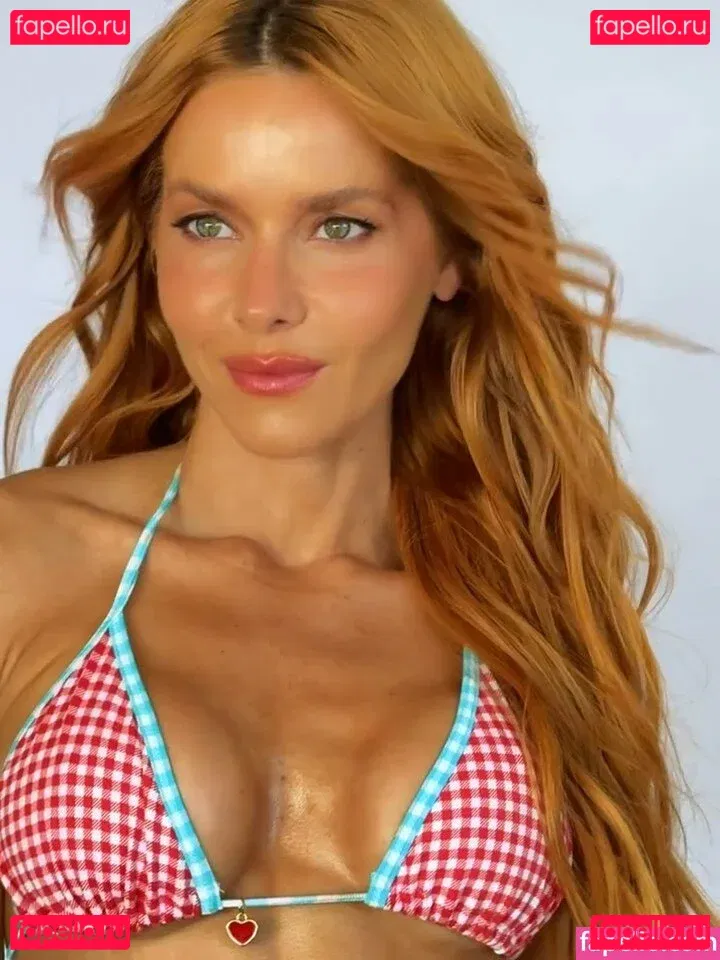 Monique Alfradique Onlyfans Photo Gallery 