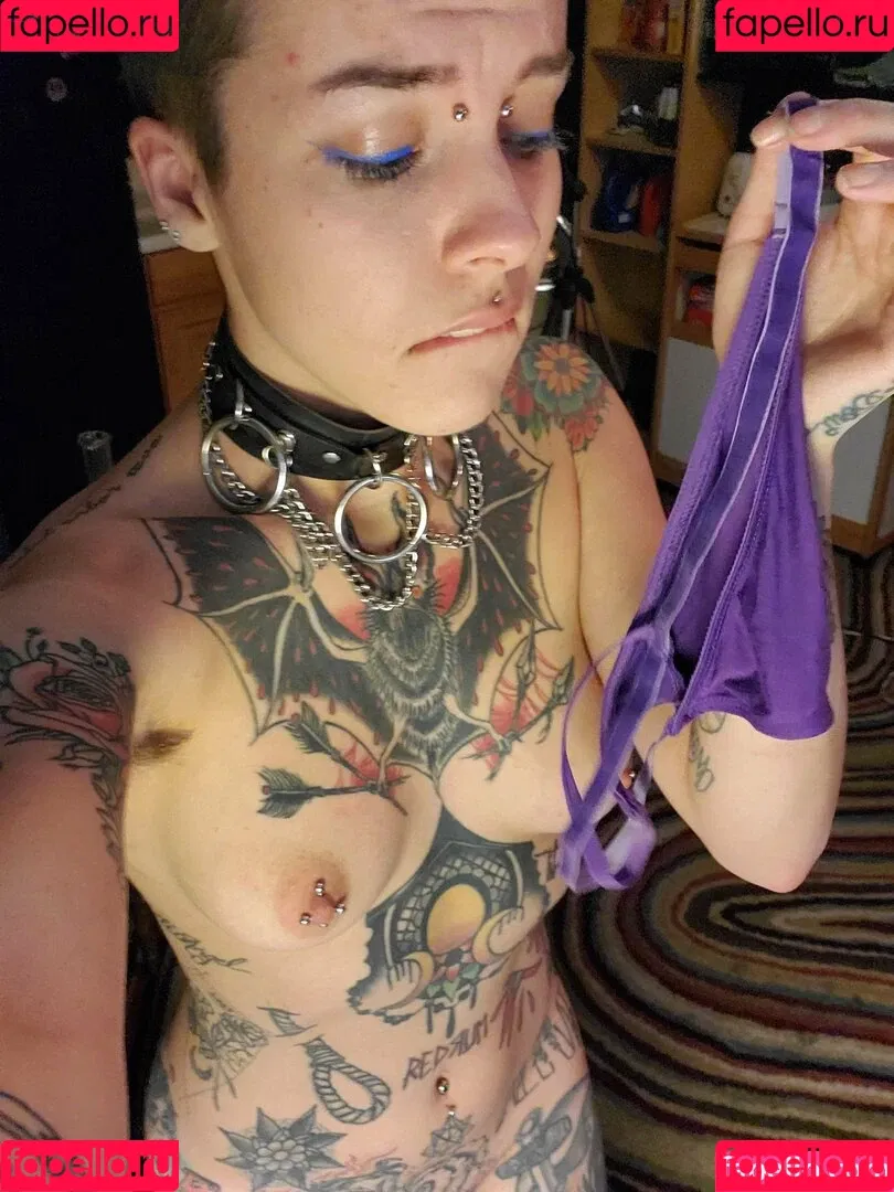 littlespittle Onlyfans Photo Gallery 
