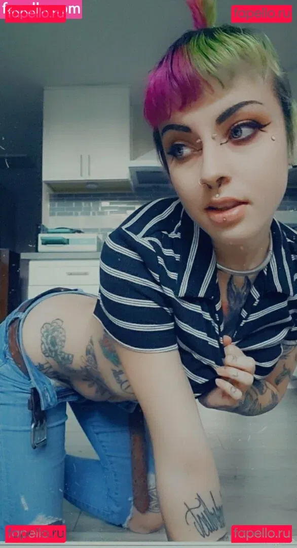 littlespittle Onlyfans Photo Gallery 