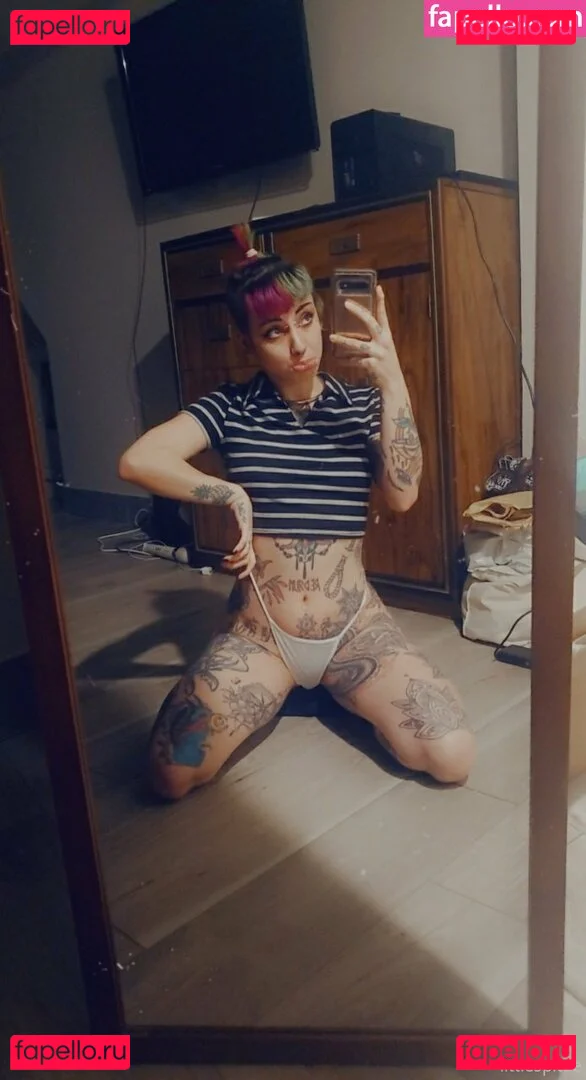 littlespittle Onlyfans Photo Gallery 