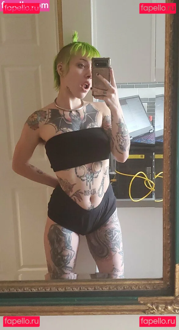 littlespittle Onlyfans Photo Gallery 