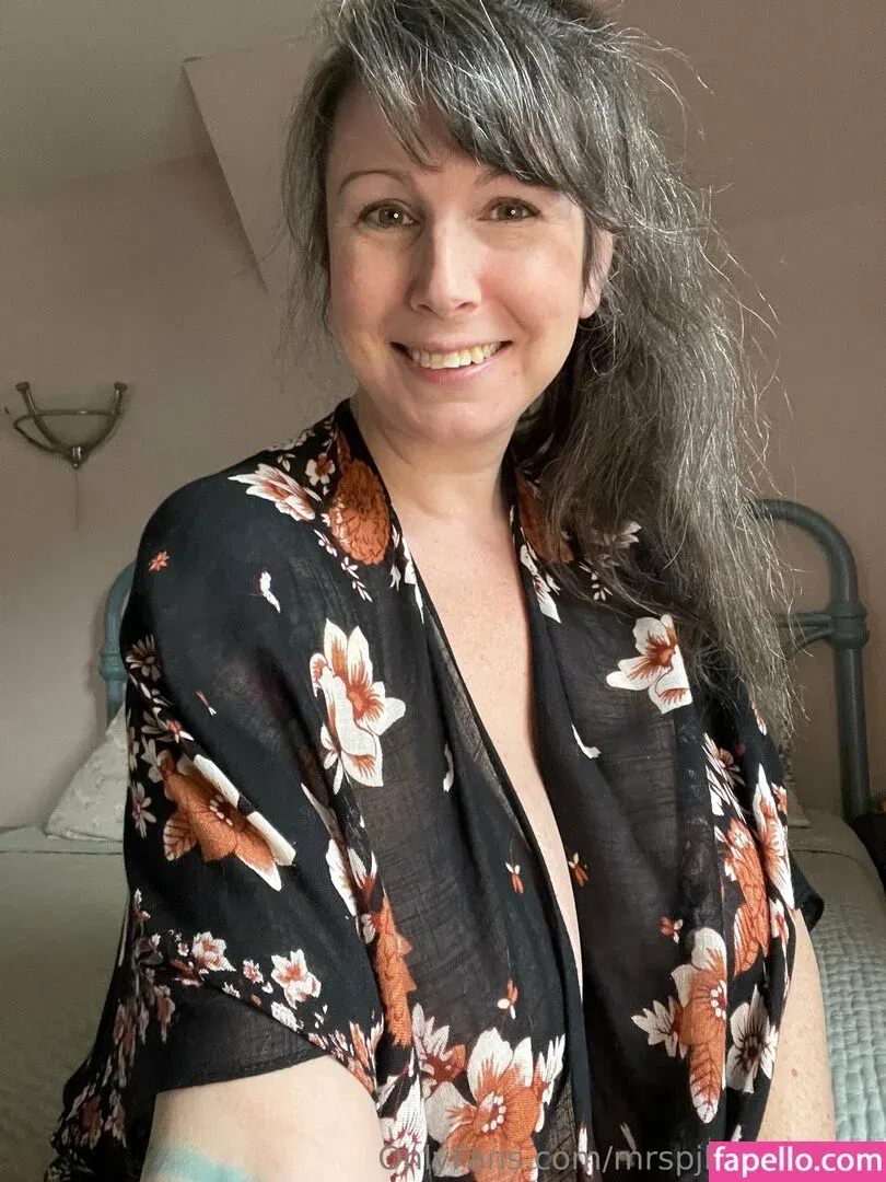 mrspjhaverstock Onlyfans Photo Gallery 