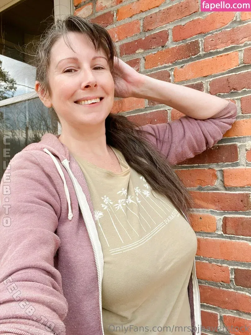 mrspjhaverstock Onlyfans Photo Gallery 